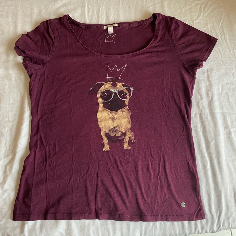 Esprit Maroon Pug tee size large